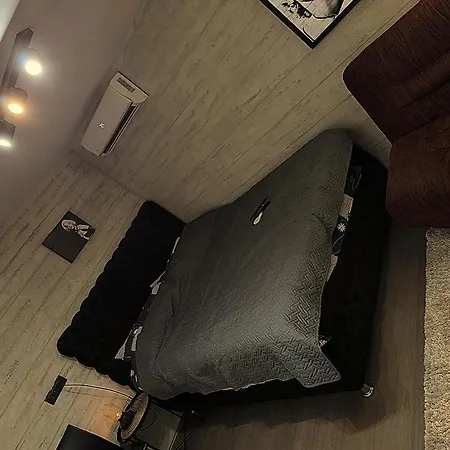 Marilyn Banovo Brdo Apartment