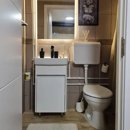 Apartment Marilyn Banovo Brdo *