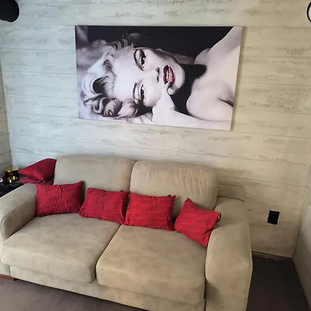 Marilyn Banovo Brdo * Belgrade